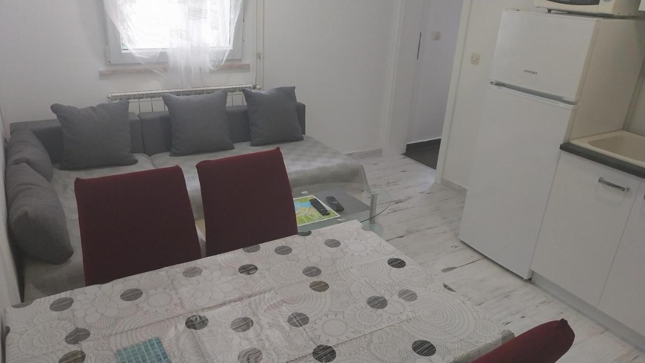 Jan 2 Apartment พูลา ภายนอก รูปภาพ